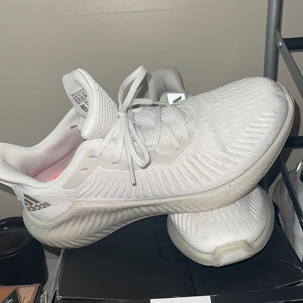 Adidas boost bounce plus
